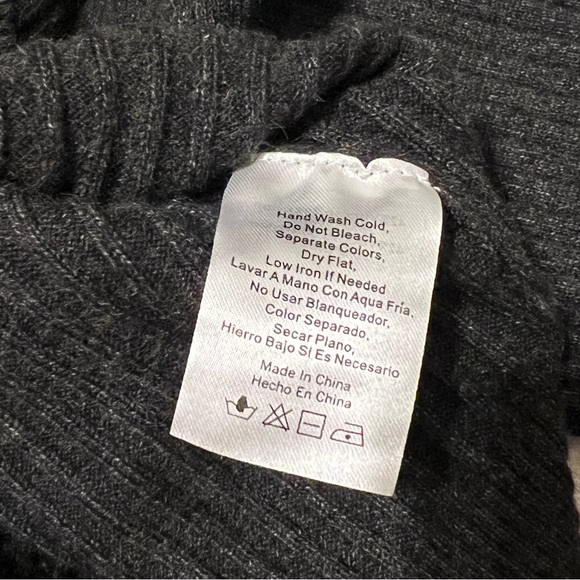 Emory Park (South Moon Under) Ribbed Crop Sweater - Picture 9 of 13